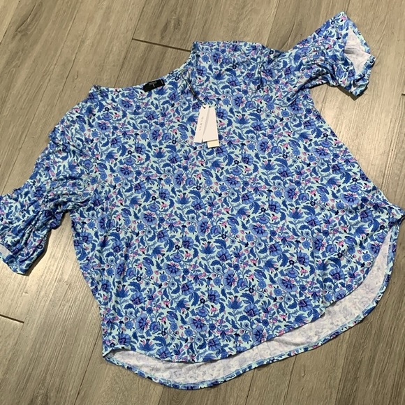 T Tahari Flutter Sleeve Periwinkle & Pink Floral All Over Print Stretch Knit Tee - Picture 6 of 11